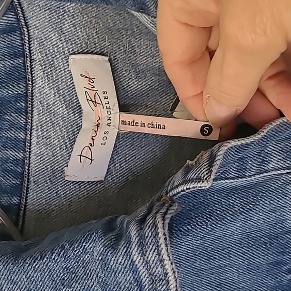 Girl's denim bomber jacket, NWT,size S. - Picture 4 of 6